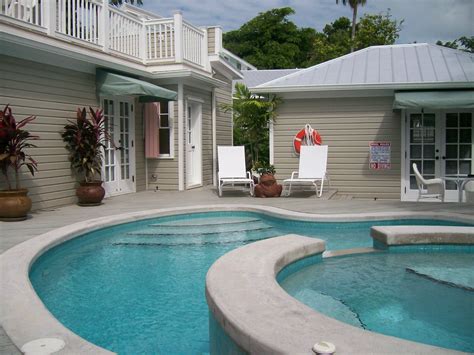 villas key west